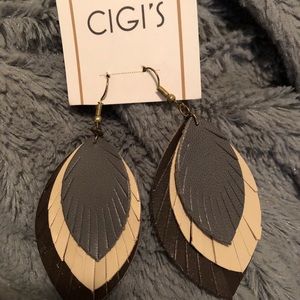 Never Worn Leather Cutout Boutique Leaf Earrings